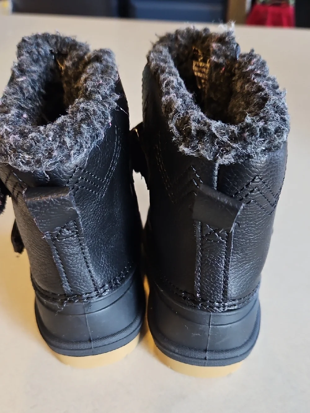 Cat & Jack Black Snowboots